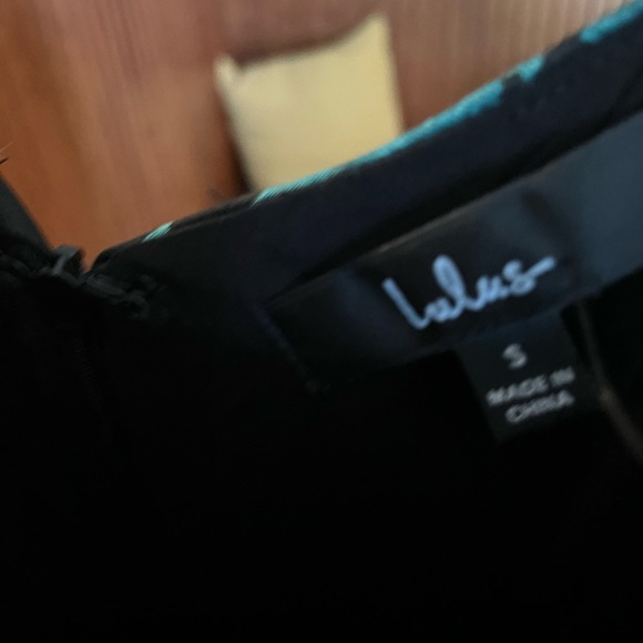 Lulu’s Jacquard Mini Dress - Picture 3 of 3